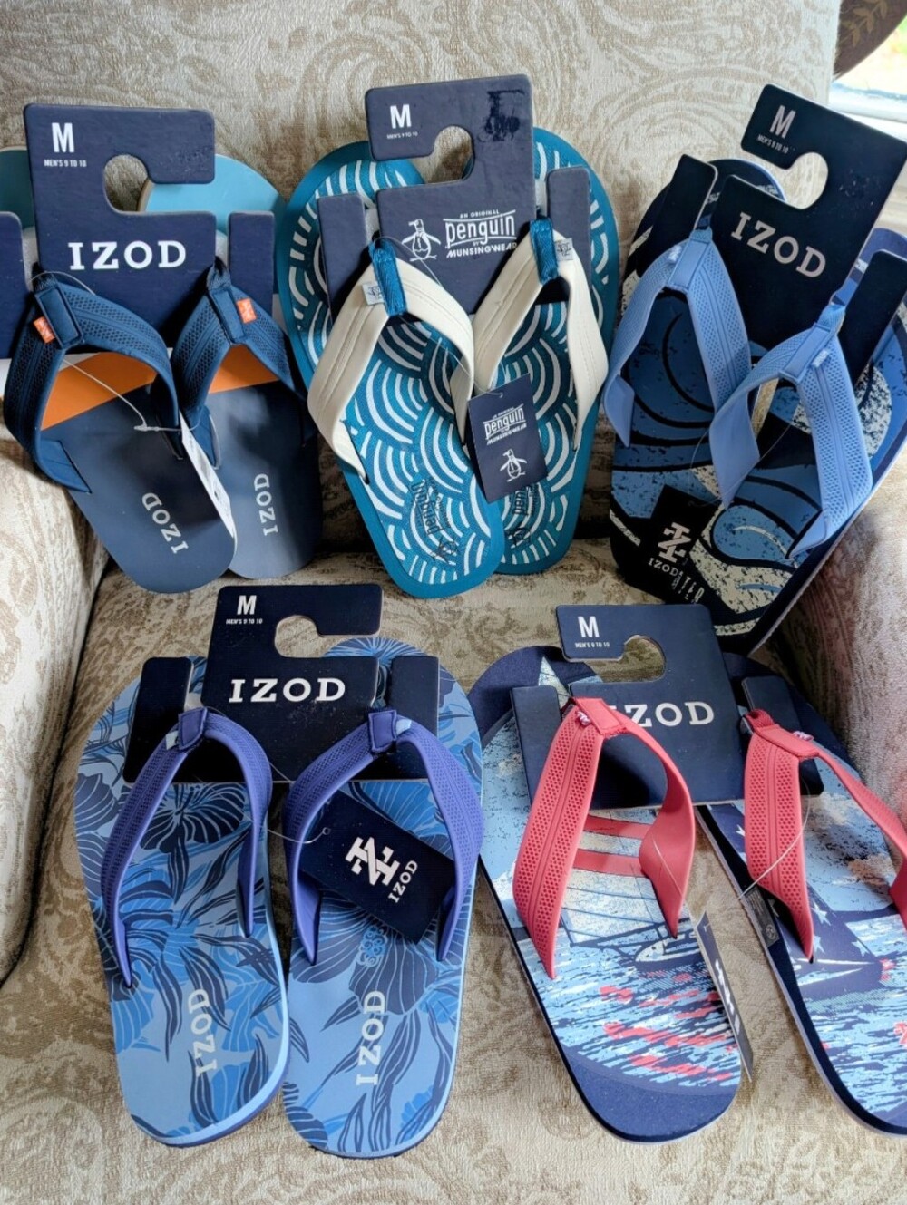 **NWT* Lot of 5 Pairs Izod Men's Flip Flops in Blue, Teal, Navy and Red Accents